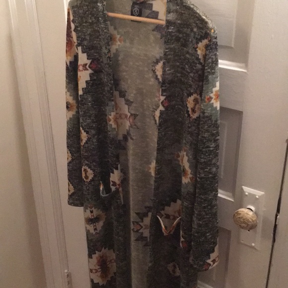 Agnes & Dora Aztec Print Sweater - Picture 2 of 5